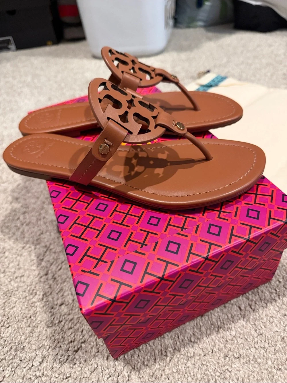 Department: Women, Category: Accessories - Subcategory Identification